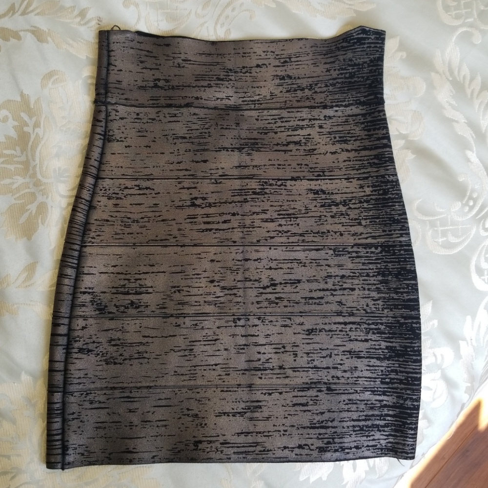 BGBG Maxazria bandage metalic skirt - XS